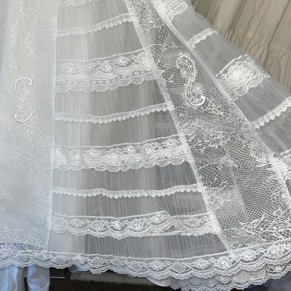 NWT designer wedding dress. Bought from “The White Dress” size 10 never altered - Picture 3 of 16